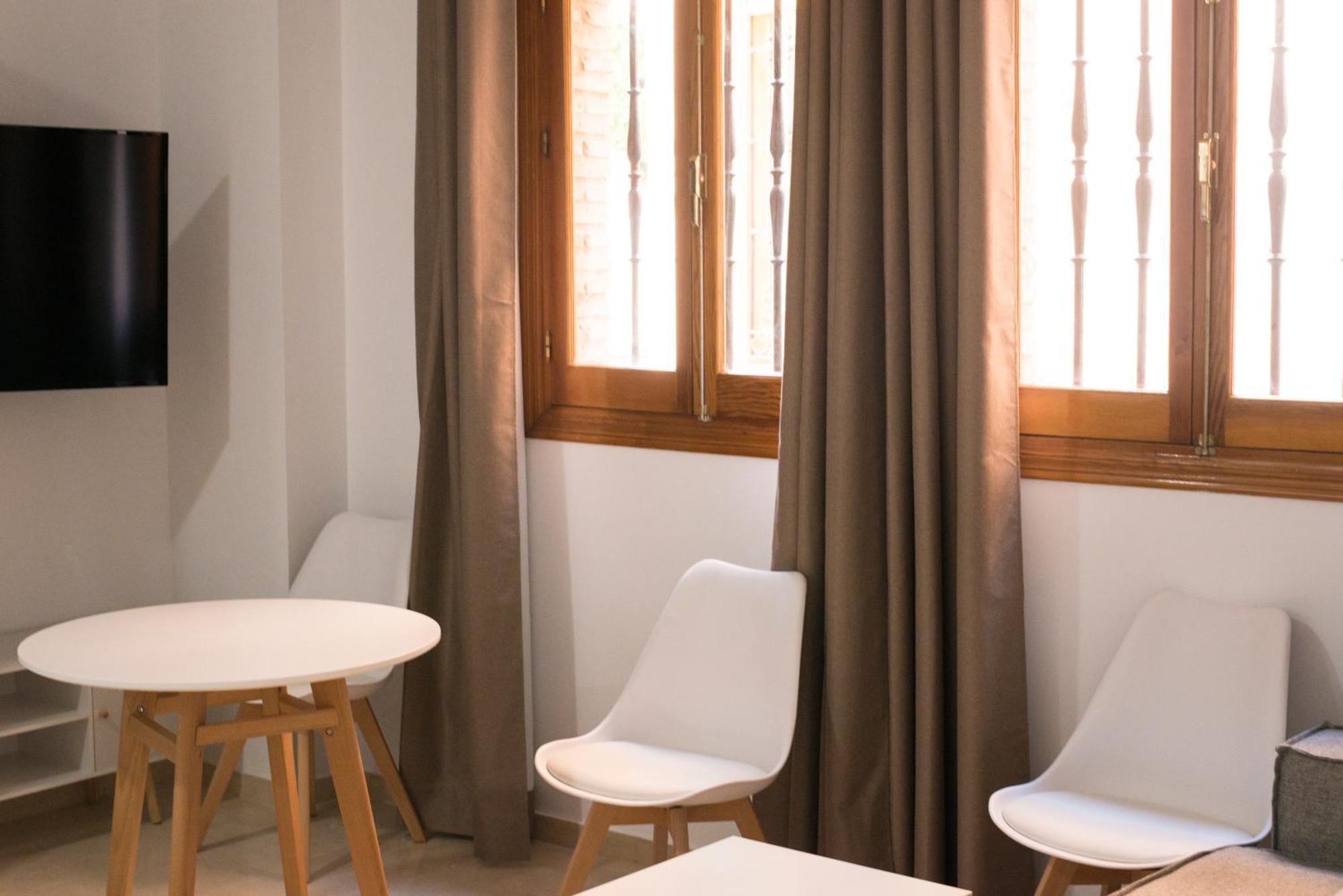 Apartamentos La Pila Del Pato Sevilla Dış mekan fotoğraf